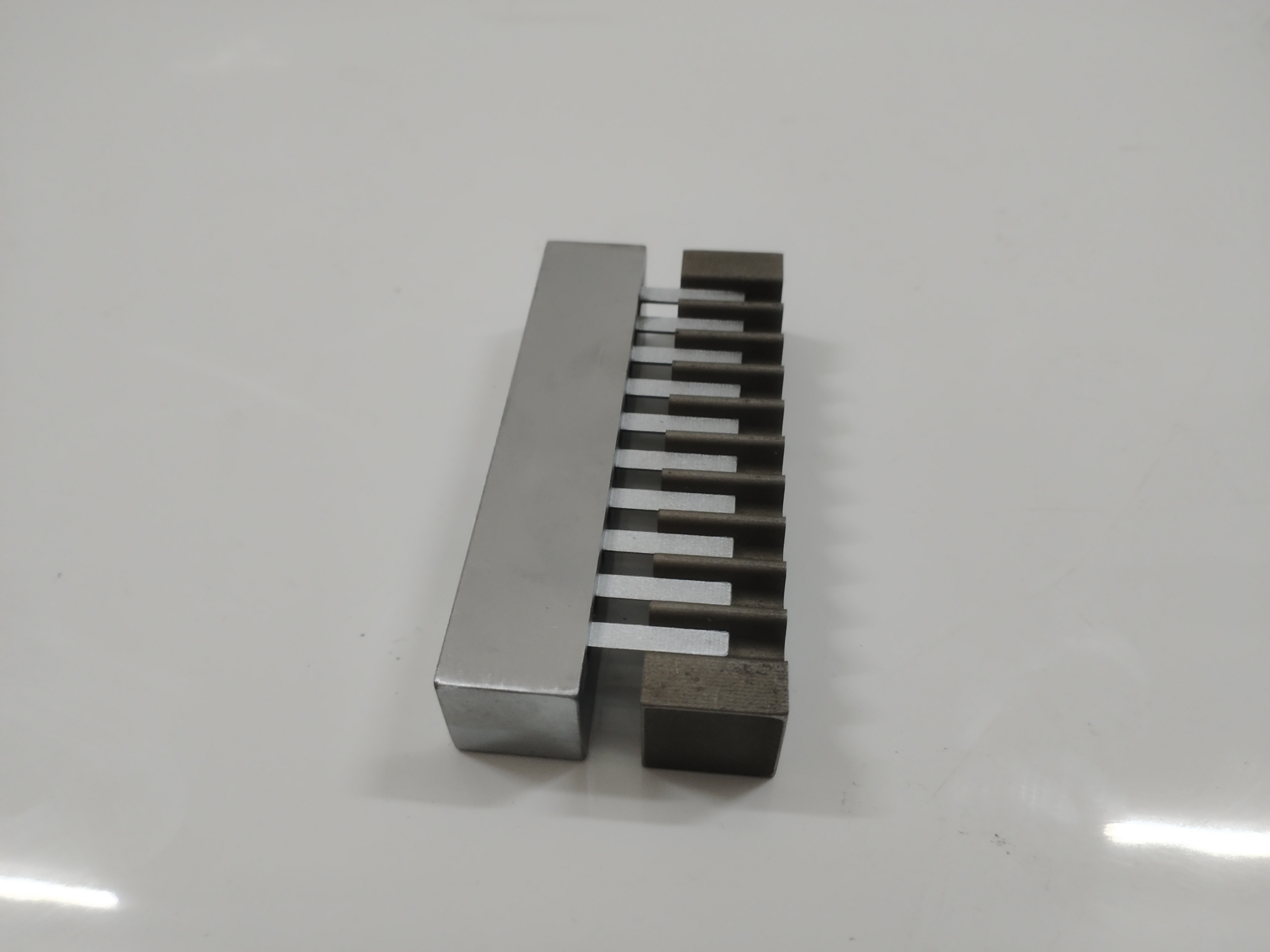 الرفرفة العمودية من الورق المقوى