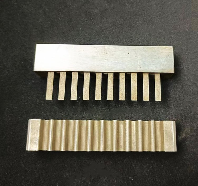 الرفرفة العمودية من الورق المقوى