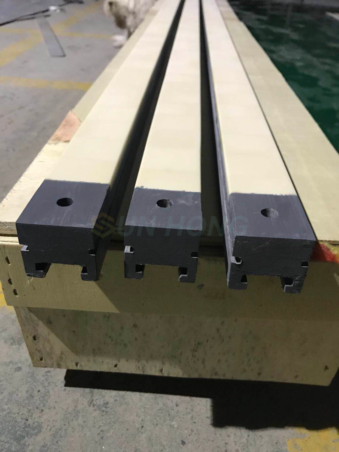 غطاء صندوق الشفط السيراميك